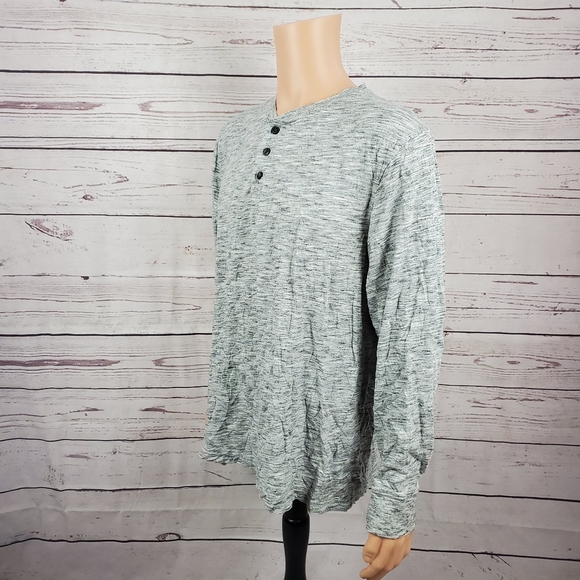 old navy mens xl gray shirt ( 5 for $20 ) - Picture 3 of 7